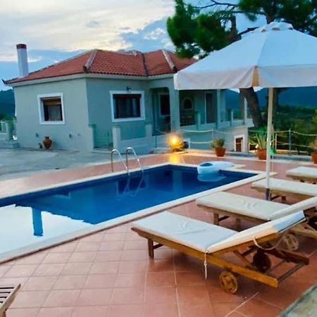 Villa Ouranos in Pefkias Skopelos Exterior foto