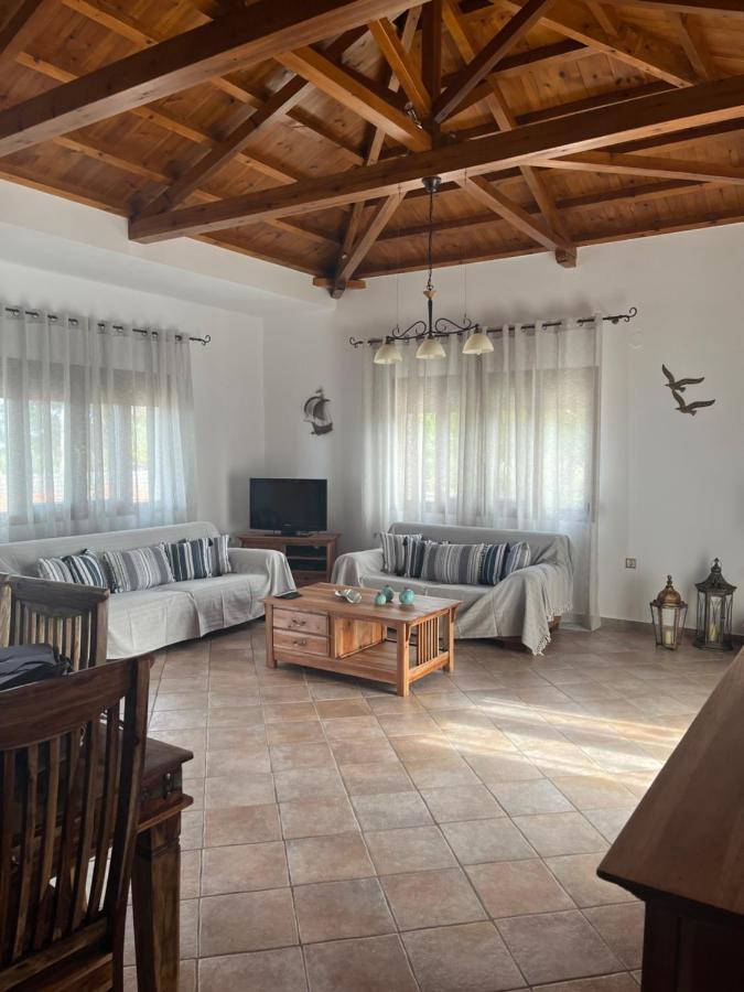 Villa Ouranos in Pefkias Skopelos Exterior foto